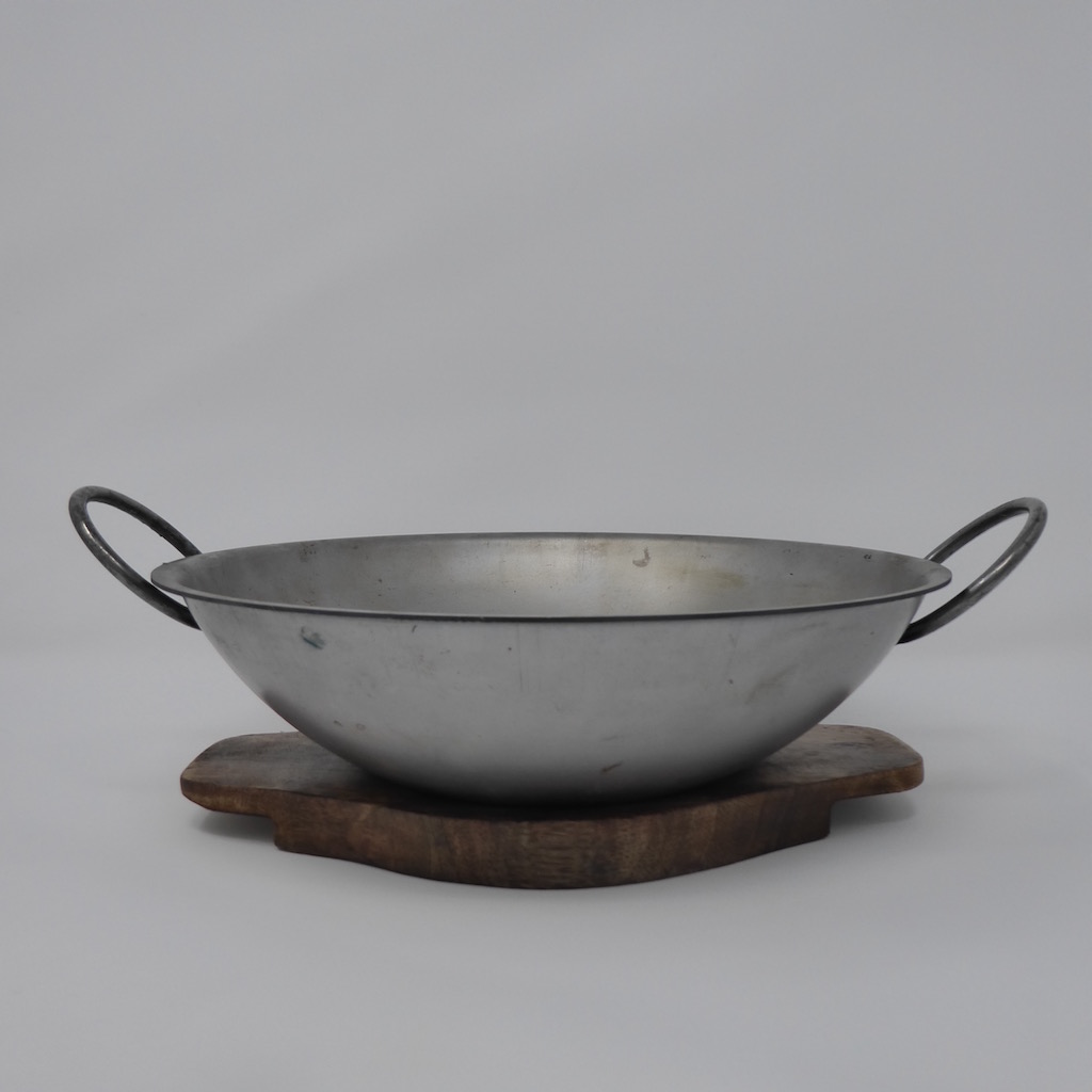 Balti bowl wooden stand